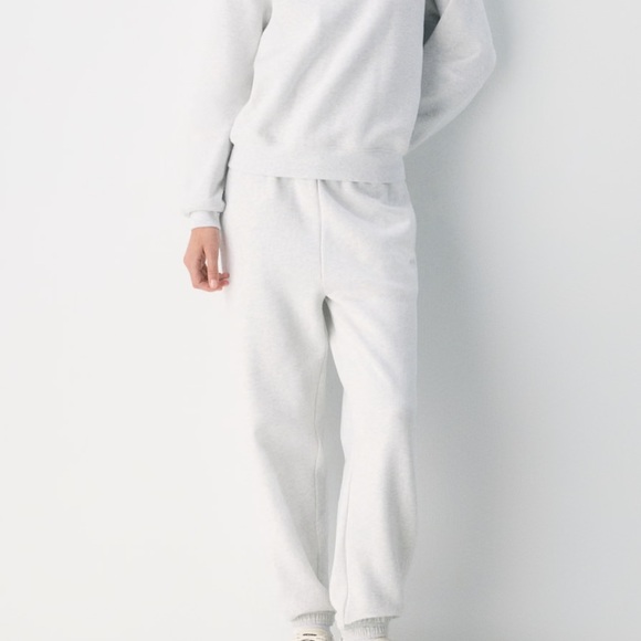 Aritzia Pants - Aritzia sweatfleece cozy sweatpants mega in heather cloud white